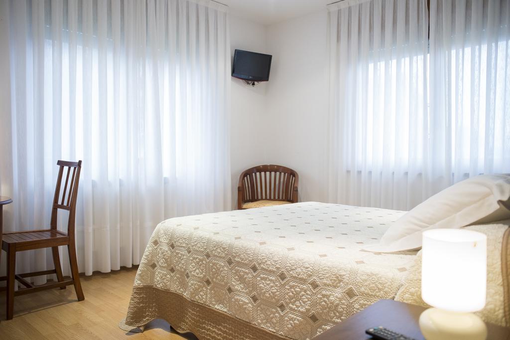 Quintana 23 Hotel Suances Kamer foto